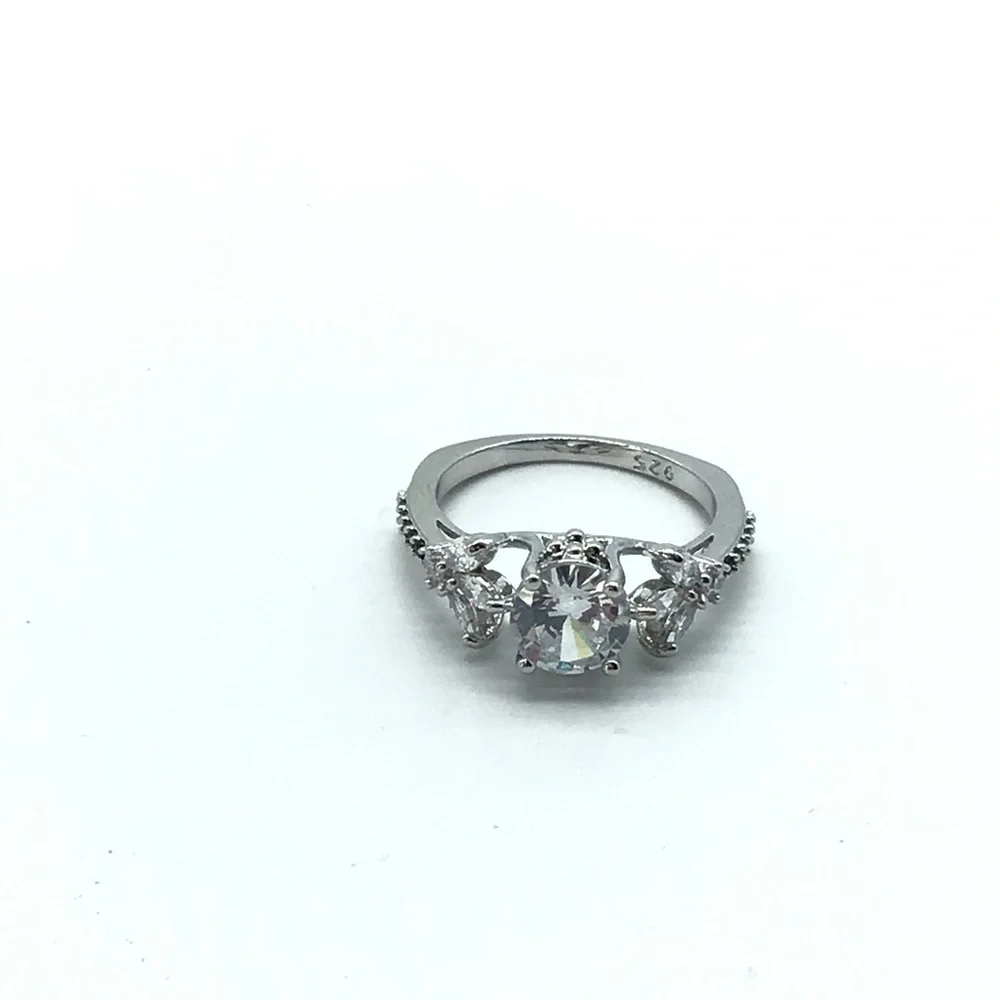 New white crystal fashion engagement ring size 7 - Picture 4 of 16